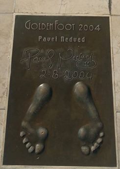 Otisk nohy Pavla Nedvěda v Monaku