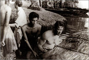 William Holden and Chandran Rutnam while shooting The Bridge on the River Kwai
