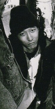 Soundgarden bassist Hiro Yamamoto in a 1987 Sub Pop promotional photo (cropped).png