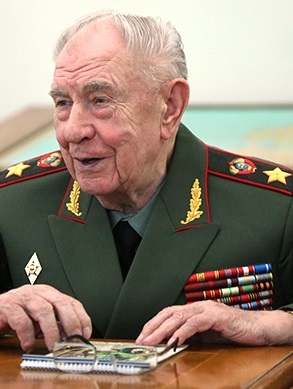 Marshal Dmitry Yazov.jpg