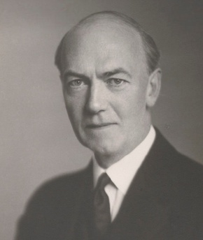 Sir Donald Somervell 1945.jpg