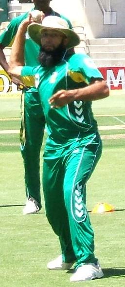 Hashim Amla fielding