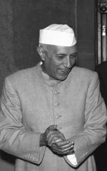 Bundesarchiv Bild 183-61849-0001, Indien, Otto Grotewohl bei Ministerpräsident Nehru cropped