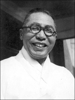 Kim Gu in 1949
