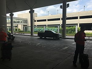 Baton Rouge Airport drop off lane