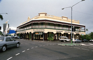 Great Northern Hotel in Townsville, 2005.tiff