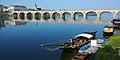 Puente Cessart sobre el rio Loira en Saumur