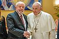 21.06.2023 - Franciscus and Luiz Inácio Lula da Silva (shaking hands)