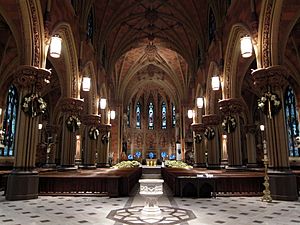 Cathedral of the Immaculate Conception (Albany, New York) - Nave, decorated for Christmas