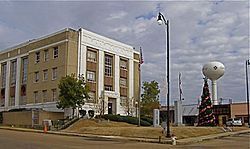 Leake County Courthouse in Carthage, Mississippi