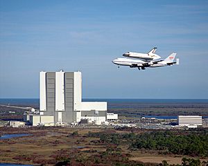 STS-32 Return to KSC - GPN-2000-000677