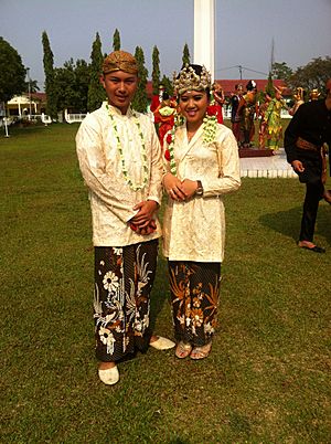 Javanese wedding clothes