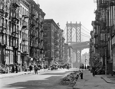 Pike and Henry Street by Berenice Abbott in 1936