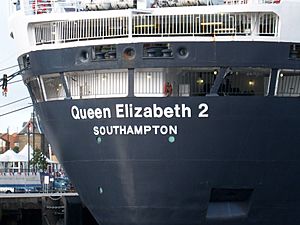 QE2 stern 15 October 2008