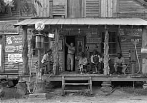 Dorothea Lange, Country store on dirt road, Gordonton, North Carolina, 1939