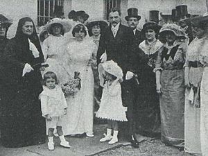 Esteban Bilbao & Maria Urisbasterra wedding 1913