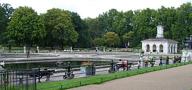 Kensington Garden Fountains