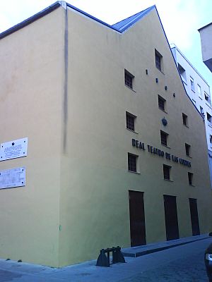 Fachada Real Teatro de las Cortes