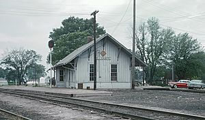 Toledo, Peoria & Western depot at La Harpe, IL