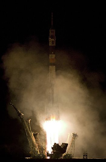 Expedition 16 Soyuz Launch.JPG