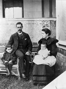 Henry Smart Harry Cribb and family at Keiraville Ipswichf