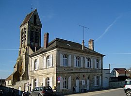 The town hall and church of Largny-sur-Automne