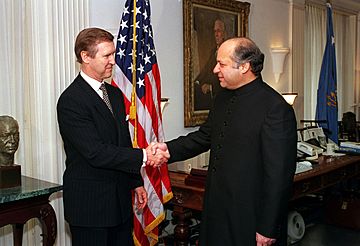 Sharif meets Cohen in 1998
