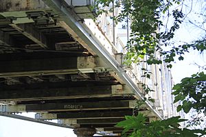 Morpeth Bridge underside - panoramio