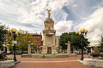 Civil War memorial, New Britain, Connecticut.jpg