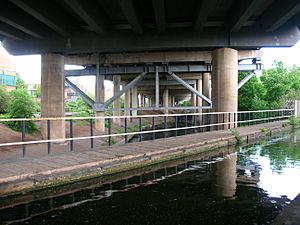 Salford Junction, Grand Union Canal above River Tame