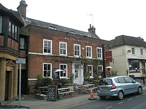 The White Horse, Haslemere High Street - geograph.org.uk - 1101200