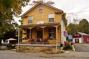 Historic general store in Mountainville