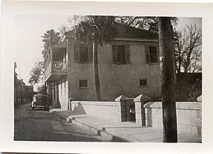 56 Marine Street in 1946 with concrete wall