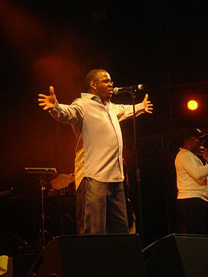 Dennis Seaton Singer Musical Youth 2005.JPG