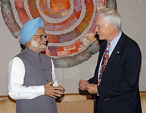 The Chairman, UN Foundation, Mr. Ted Turner calling on the Prime Minister, Dr. Manmohan Singh, in New Delhi on December 16, 2005 (1)