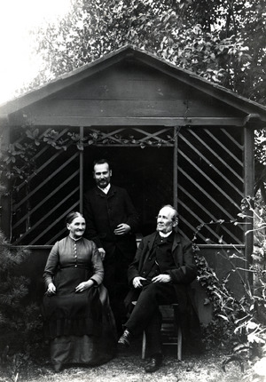 Rudolf, Leopold and Caroline Blaschka in garden