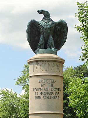 Soldiers' monument (Dover, Massachusetts) - DSC09485