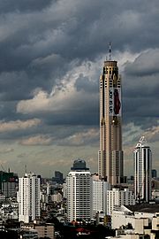 The Baiyoke Tower II closeup in Bangkok, Thaliand