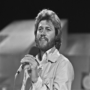 Barry Gibb (Bee Gees) - TopPop 1973 3