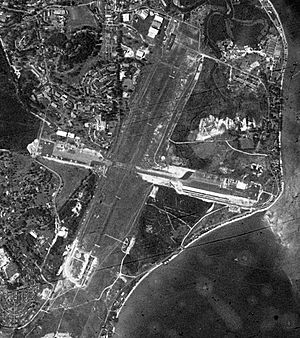Satellite image of RAF Changi, Singapore (Corona, KH-4, mission 9053) - 19630401