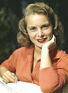 Janet Leigh 1940s publicity photo