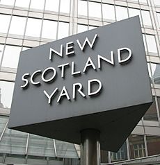 New Scotland Yard sign 3