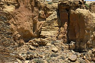 Chaco-Prehistoric-stairway