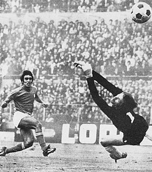 Italy v Yugoslavia - Turin, 1972 - Pietro Anastasi & Enver Marić