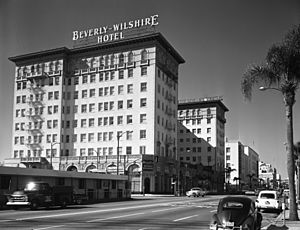 Beverly Wilshire Hotel, 1959