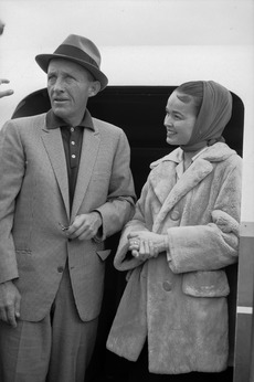 Bing Crosby & Kathryn 1960 Com L09-0188-0003