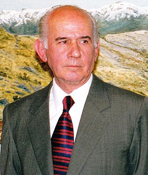 Eugenio Cruz Vargas (1923-2014).jpg