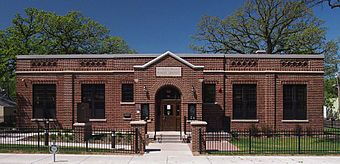 Roosevelt Community Library.jpg