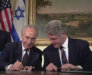 Flickr - Government Press Office (GPO) - Peres and Clinton