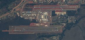 Aeroporto Internacional de Brasília visto do espaço em 2014